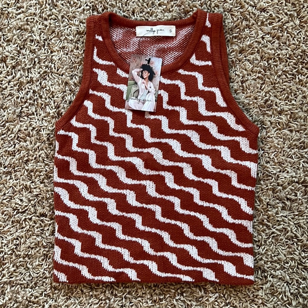 NWT Molly Green Lauren Wavy Sweater Top